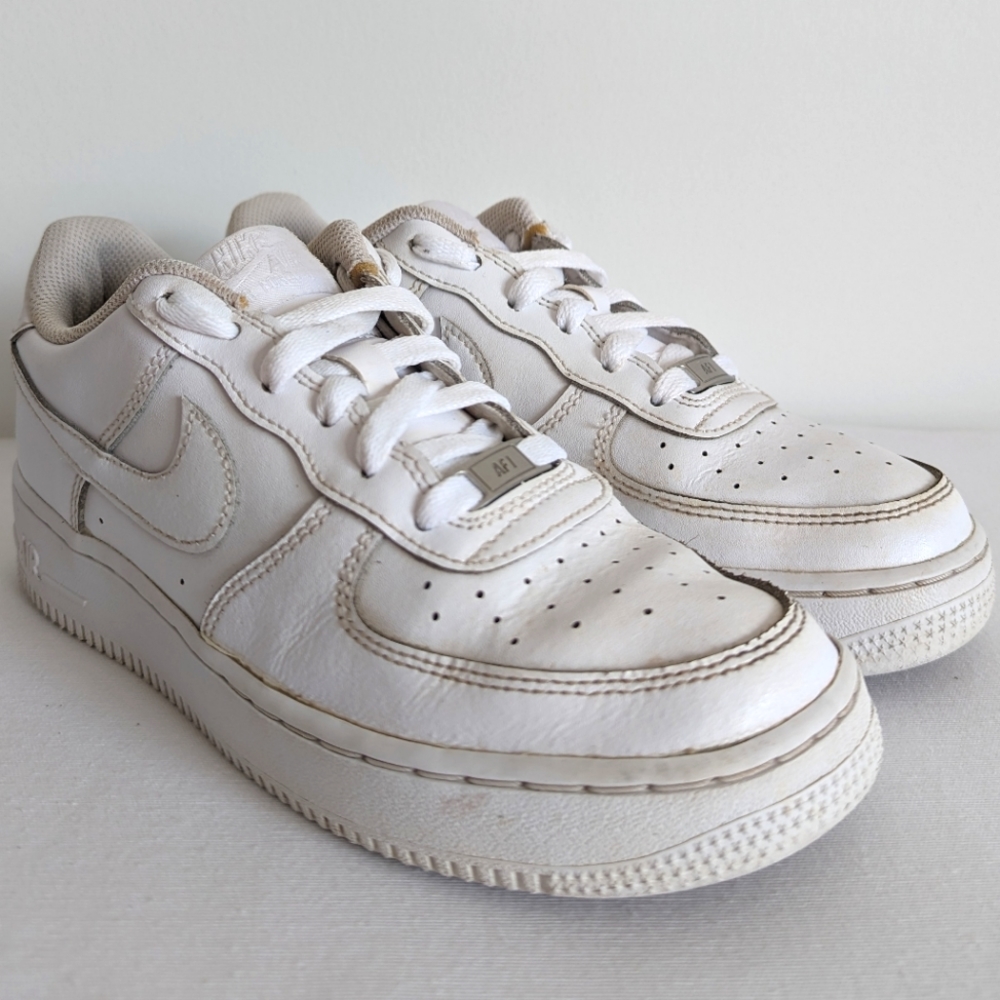 Nike Air Force 1 AF1 Triple White Lows Premium Sneakers